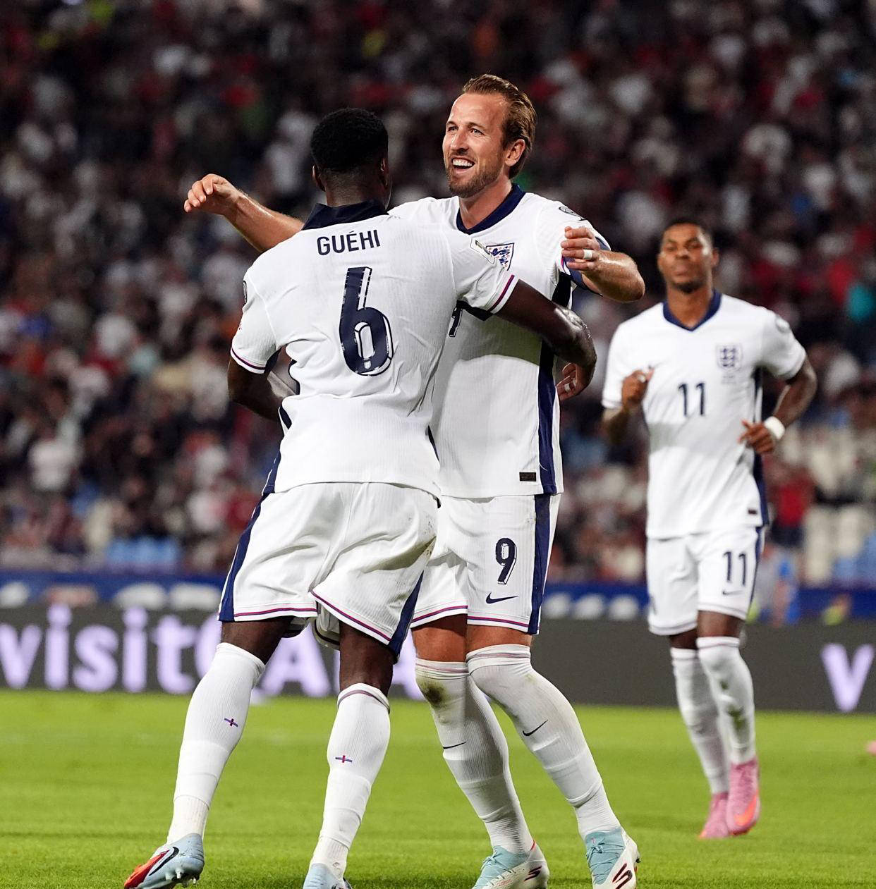 包含凯恩连续五场比赛得分超过战术调整,塞尔维亚队挑战极限!的词条 包含凯恩连续五场比赛得分超过战术调整,塞尔维亚队挑战极限!的词条