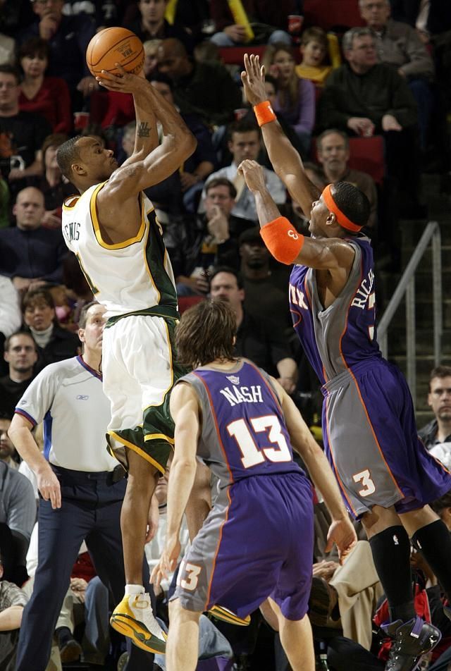 新奥尔良鹈鹕迎NBA总决赛关键赛，清晨外线爆发，态度坚定，球探报告显示潜力的简单介绍