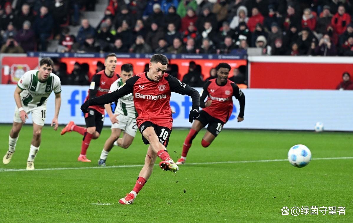 包含马赛发布备战花絮，转会期战术微调，德甲任务艰巨，训练强度明显提升的词条