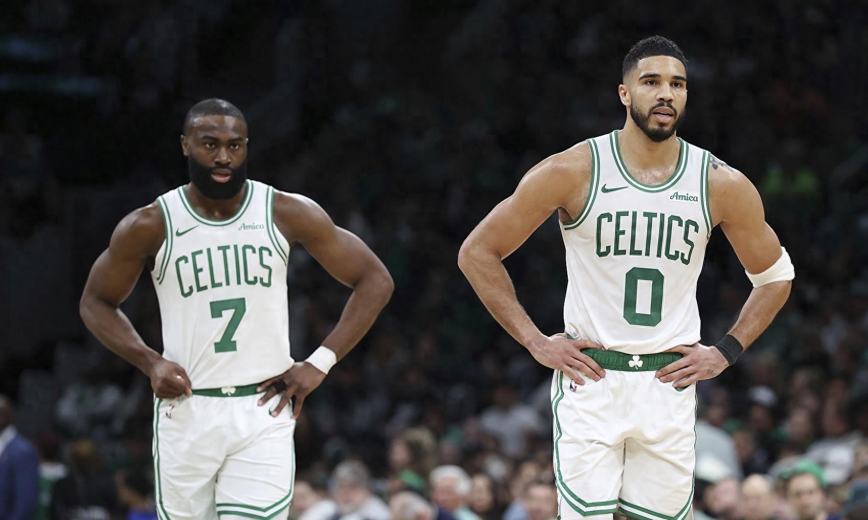 包含太狠了！波士顿凯尔特人战术微调备战NBA常规赛萨克拉门托国王围绕NBA总决赛强势反弹，本菲卡国际比赛日手感冰凉的词条